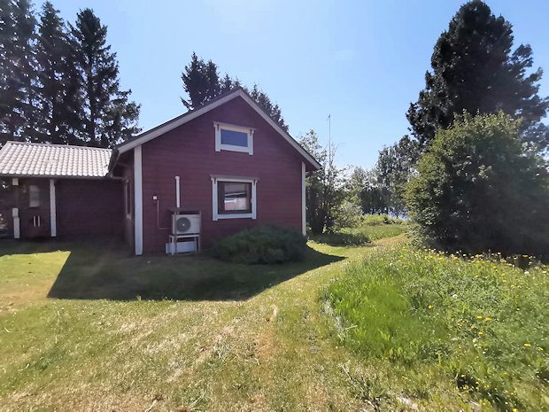 Seitenansicht vom Haus