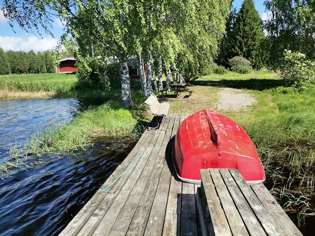 Bootssteg zum Haus in Finnland