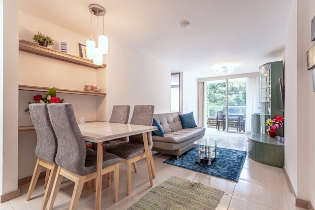 Essbereich im Wohnzimmer der Wohnung