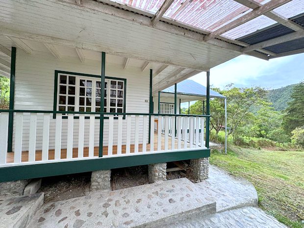 Waldhaus in Huancabamba Peru zum Kaufen