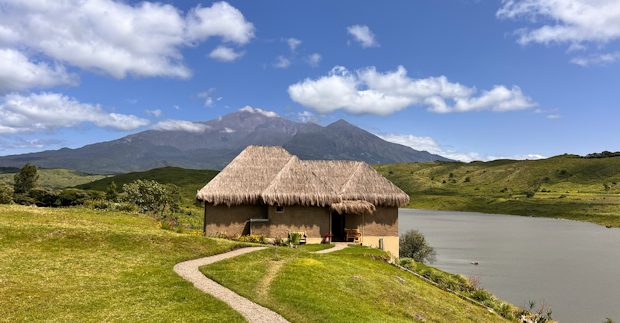 Gstehaus der Ferienanlage an einem Momella See