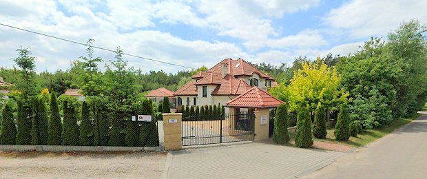 zweiter Eingang zum Grundstck der Villa