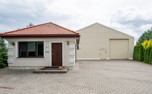 Bro und Werkstatthalle Lagerhalle zum Einfamilienhaus