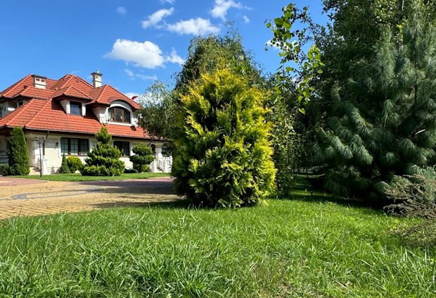 Haus in Nowe Miasto mit groem Garten