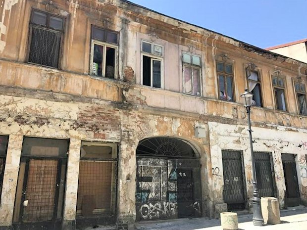 Mehrfamilienhaus Wohnhaus Ausbauhaus in Lipscani Bukarest zum Kaufen