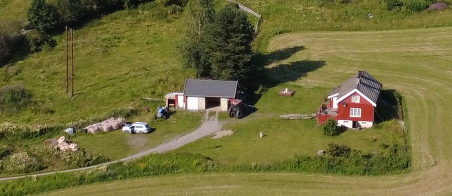 Gemeinschaftseigentum ein renoviertes Bauernhaus und Lager