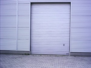 Toreinfahrt Lagerhalle