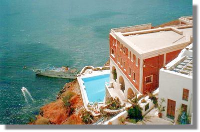 Villa mi Pool, venezianisches Haus auf Santorini Thira zum Kaufen